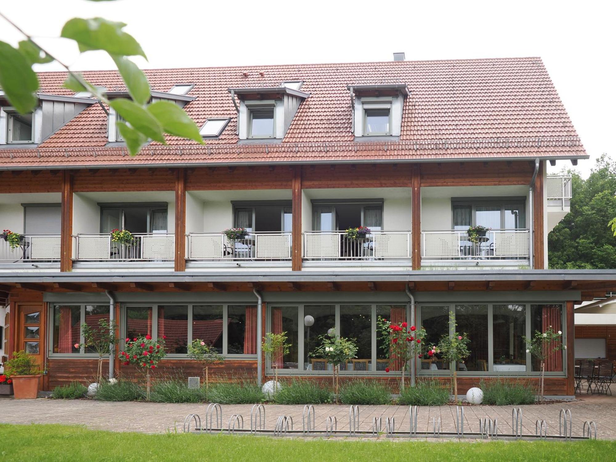 Landhotel Waldheim Pliezhausen Esterno foto